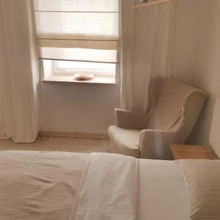 Motyl Apartamenty Studio Lub Pokoj Z Lazienka Bytom Exterior foto