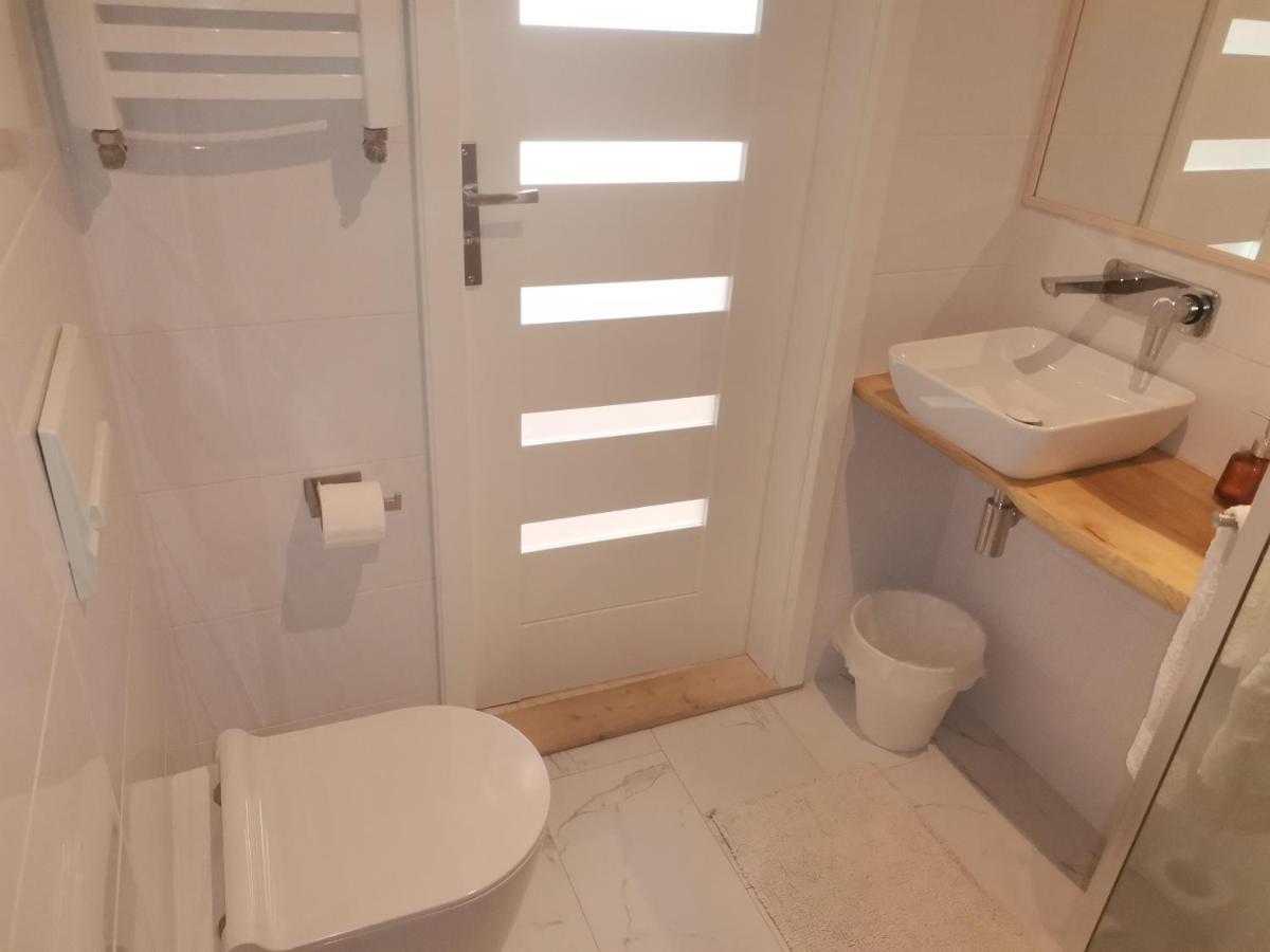 Apartment Motyl Lub Z Lazienka *